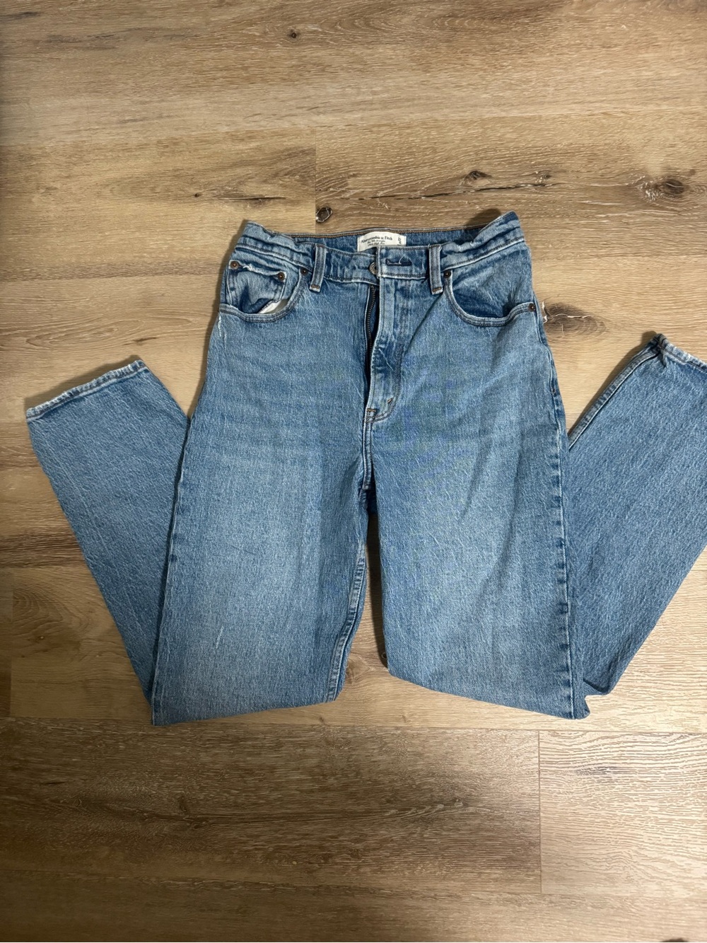 Abercrombie 90s straight leg jeans